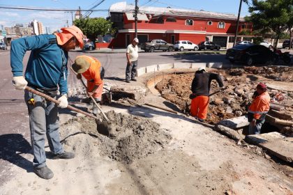 Prefeitura de Manaus realiza obra estratégica e combate riscos de alagamento no Centro da cidade