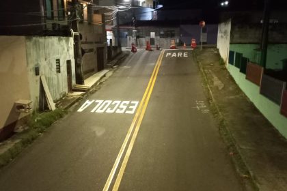 Prefeitura amplia sinalização viária em bairros de Manaus para reforçar segurança no trânsito