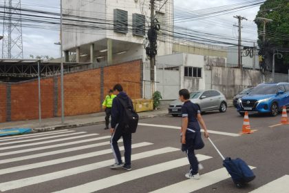 Prefeitura intensifica ações de ordenamento viário e segurança na zona Oeste de Manaus