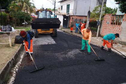 Prefeitura de Manaus realiza recuperação asfáltica no Colônia Antônio Aleixo
