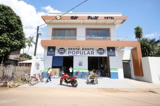 ‘Eu acho muito bom esse programa’, diz beneficiária do Programa Prato Cheio no interior