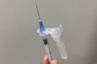 Monitoramento da FVS-RCP garante 100% de aprovação em seringas e agulhas hospitalares avaliadas no Amazonas