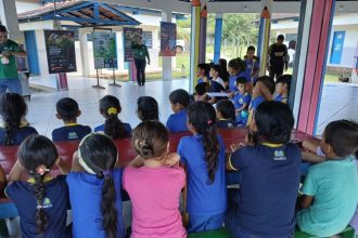 Ipaam leva ações de conscientização contra queimadas a escolas de Autazes