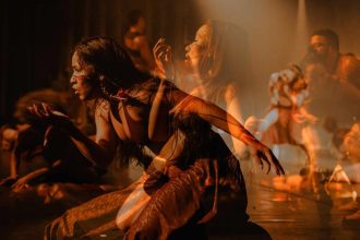 Corpo de Dança do Amazonas leva a cultura Tikuna ao palco do Teatro Amazonas com espetáculo ‘TA – Sobre ser grande’