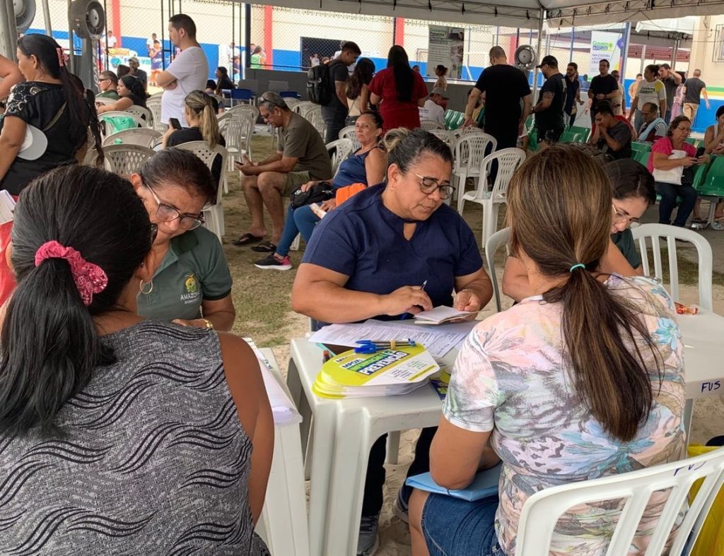 Governo Presente: FVS-RCP oferece serviço de testagem rápida e orientação sobre saúde sexual no bairro Compensa