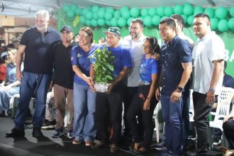 Sepror entrega cerca de 1.000 mudas de café para produtores de Manacapuru