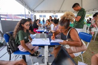 Governo Presente: Mutirão de serviços garante mais de 4,5 mil atendimentos à população da zona oeste de Manaus