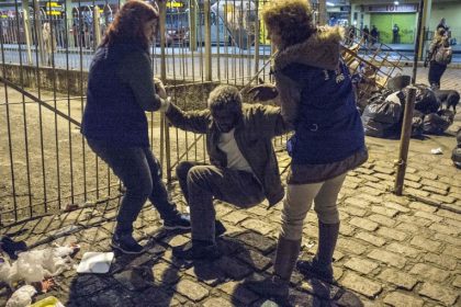 Comissão de Finanças discute projeto que cria piso salarial para assistente social