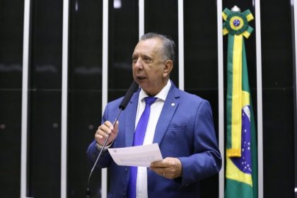 Comissão aprova projeto que cria programa para proteger dados dos consumidores