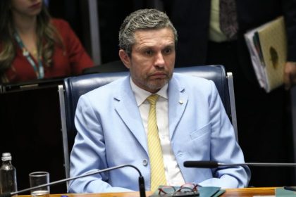 Comissão aprova projeto que proíbe tarifa extra por tráfego intensivo de dados na internet