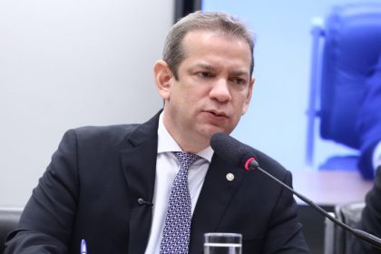 Comissão aprova proposta de isenção do Imposto de Renda a idoso com comorbidade