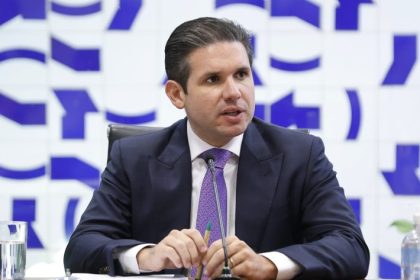 Motta quer votar na quarta-feira projeto sobre proteção de crianças em ambiente digital