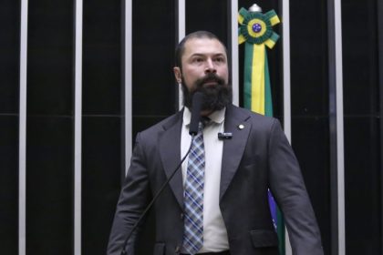 Comissão aprova projeto que facilita acesso a dados cadastrais em investigações de abuso contra menores