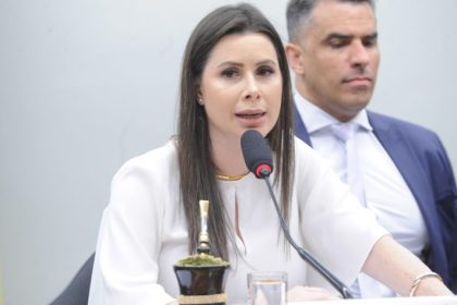 Controles parentais das plataformas digitais são insuficientes para coibir crimes contra crianças, dizem autoridades