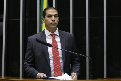 Câmara aprova projeto que cria 330 funções comissionadas para o STJ