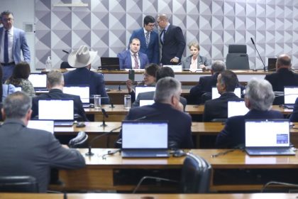 CPMI do INSS ouve nesta quinta defensora pública e delegado da PF