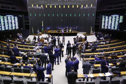 Câmara pode votar PEC das Prerrogativas nesta quarta-feira