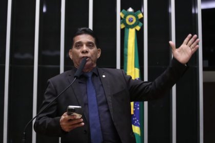 Comissão aprova exigência de informação sobre padrão de segurança de box de banheiro