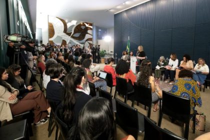 Estudos trazem novos dados sobre violência de gênero na política