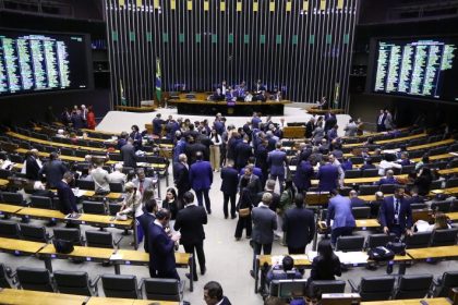 Deputados não chegam a acordo para votar PEC das Prerrogativas
