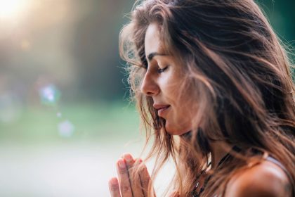 Meditar Dia e Noite: Como Criar uma Rotina Espiritual Constante