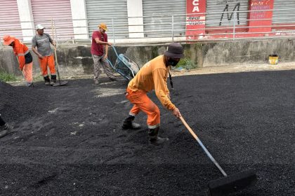 Prefeitura de Manaus atua com frentes de obras simultâneas no bairro São José Operário 