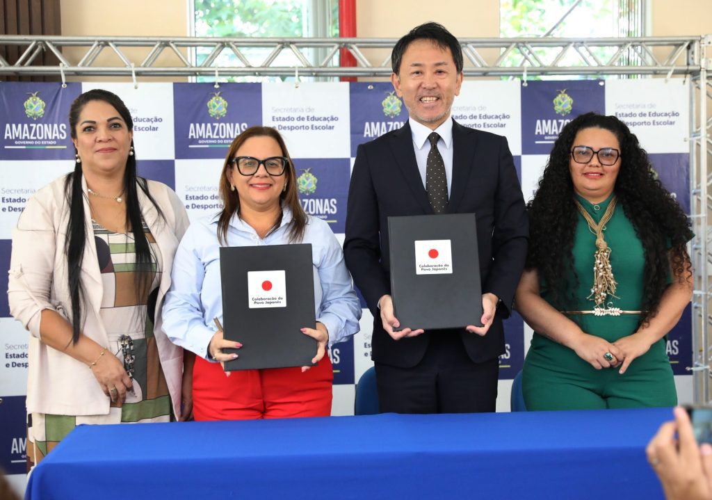 Secretaria de Educação e Consulado do Japão firmam parceria para a construção de quadra esportiva na EE Maria Calderaro