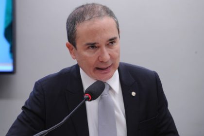 Comissão aprova mudanças no Fies para beneficiar estudantes de baixa renda