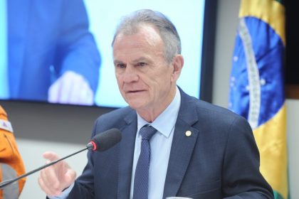 Comissão aprova projeto que autoriza consumidor a instalar equipamento que elimina ar de tubulação de água