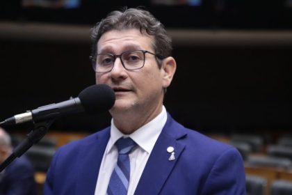 Comissão aprova habilitação de moto para condutores de 16 anos em áreas rurais