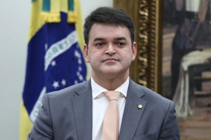 Comissão aprova prioridade para processos de crime contra criança