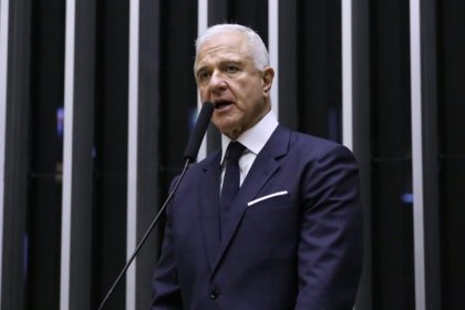 Deputado alerta para evasão fiscal bilionária revelada pela Operação Carbono Oculto; ouça a entrevista