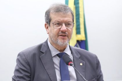 Comissão aprova ampliação das atribuições do juiz relator nos tribunais do Trabalho