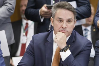 Comissão aprova suspensão dos gastos com processos de transferência de terras para reforma agrária