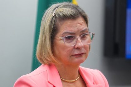 Comissão aprova projeto que obriga laticínios a informar o preço do leite antecipadamente ao produtor