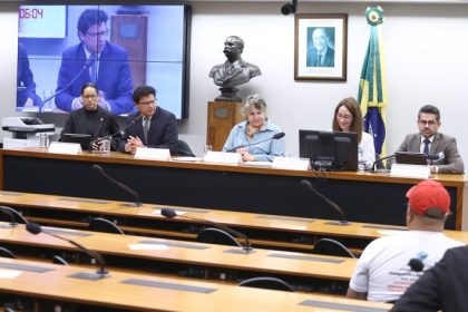 Brasil pode liderar debate sobre redução da produção de plástico, dizem especialistas