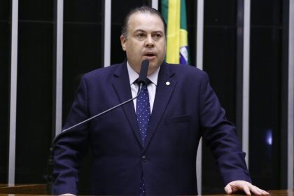 Comissão aprova prazo de 24 horas para platoformas digitais removerem conteúdos considerados nocivos