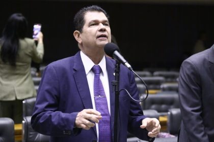 Entra em vigor lei que amplia até dezembro o prazo para uso de recursos da saúde