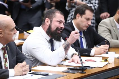 Comissão aprova integração de sistemas de câmeras de condomínios na busca por foragidos