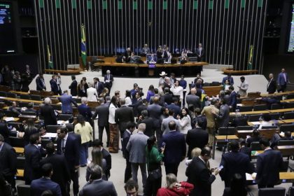 Deputados da base governista elogiam condenação de Bolsonaro; oposição pede votação da anistia