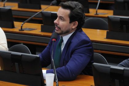 Comissão aprova proibição de redução da pena de pessoa com tornozeleira eletrônica que traficar drogas