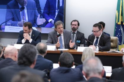 Haddad diz a deputados que pode reavaliar linha de crédito de R$ 12 bi para produtores rurais