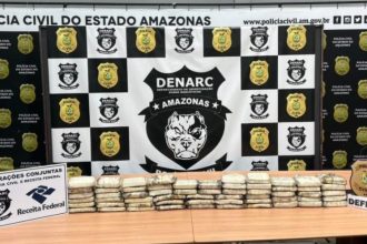 Cocaína avaliada em R$ 4,5 milhões é apreendida em rodas de caminhonete pela PC-AM e Receita Federal