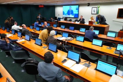 Conselho de Ética analisa 14 novos processos contra deputados