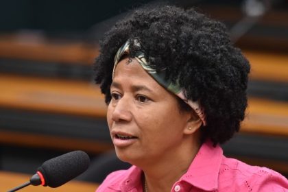 Comissão aprova orientação obrigatória sobre manobras antiengasgo para gestantes