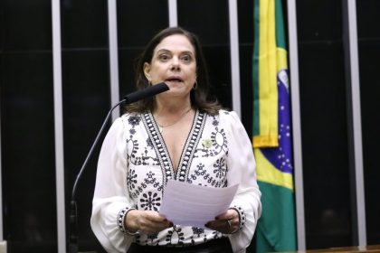 Câmara aprova projeto que regulamenta profissão de motorista de ambulância