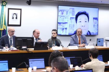 Participantes de debate apontam dependência do Brasil em relação às big techs