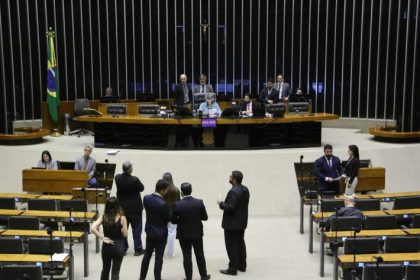 Câmara votará projetos de proteção da infância no ambiente virtual durante Semana da Criança