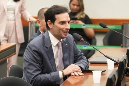 Comissão aprova tempo extra para pessoa com autismo em provas de concurso