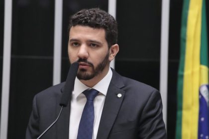 Câmara aprova despacho gratuito de bagagem de até 23 kg em voos; acompanhe